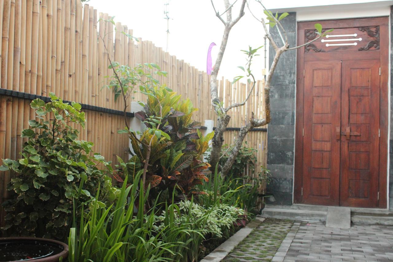 The Wayang Homestay Yogyakarta Exterior photo
