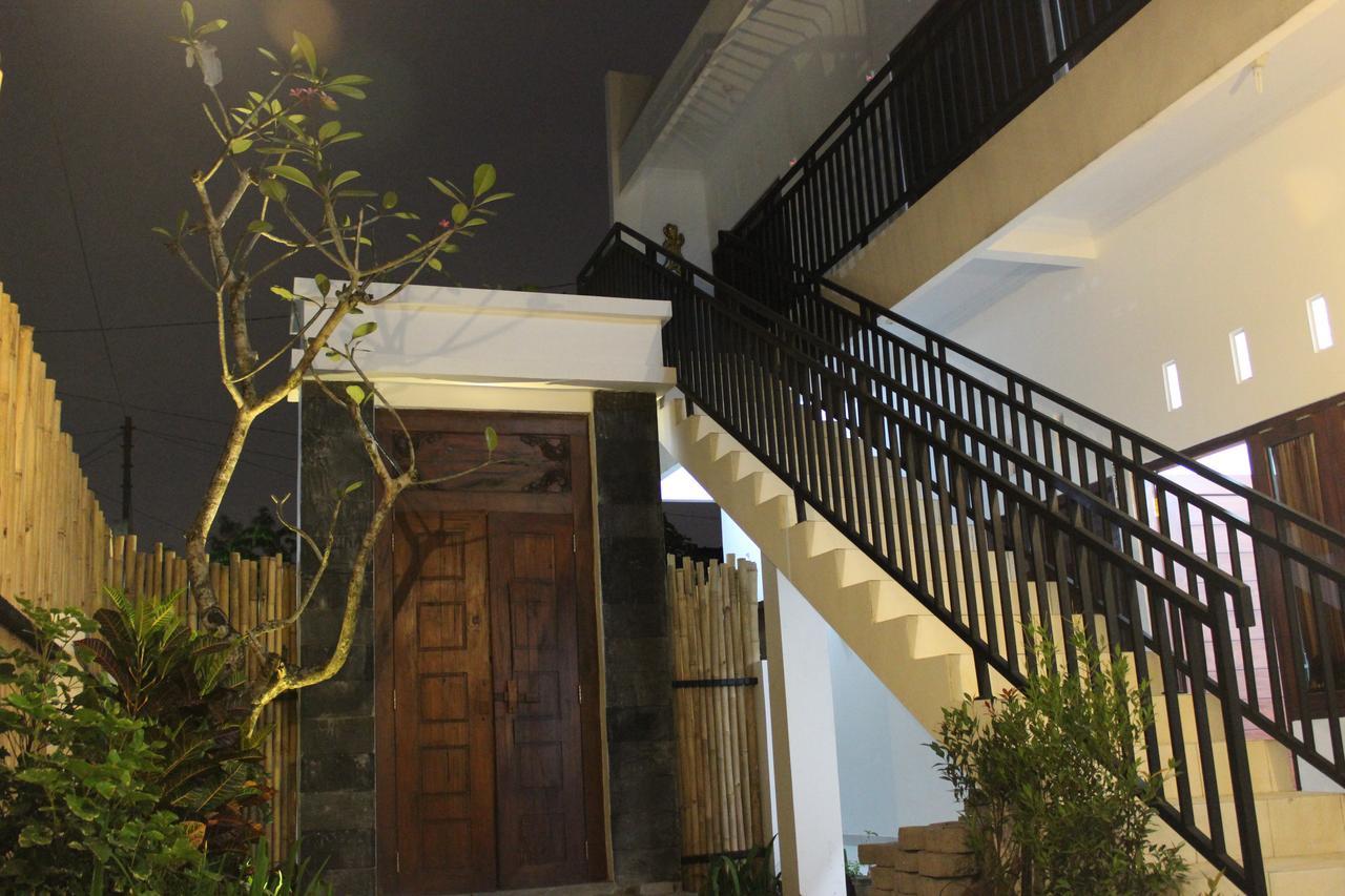The Wayang Homestay Yogyakarta Exterior photo